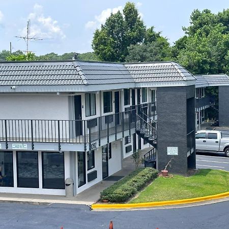 Masters Inn Atlanta - Doraville At I-85 & 285 Экстерьер фото